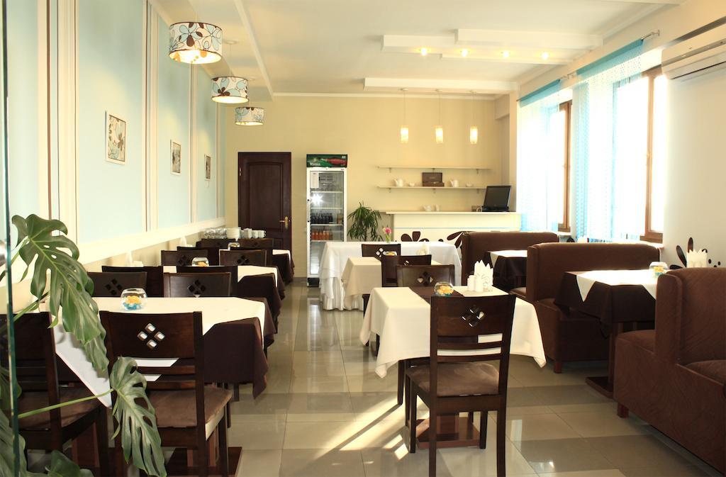 14 Floor Hotel Erivan Exterior foto